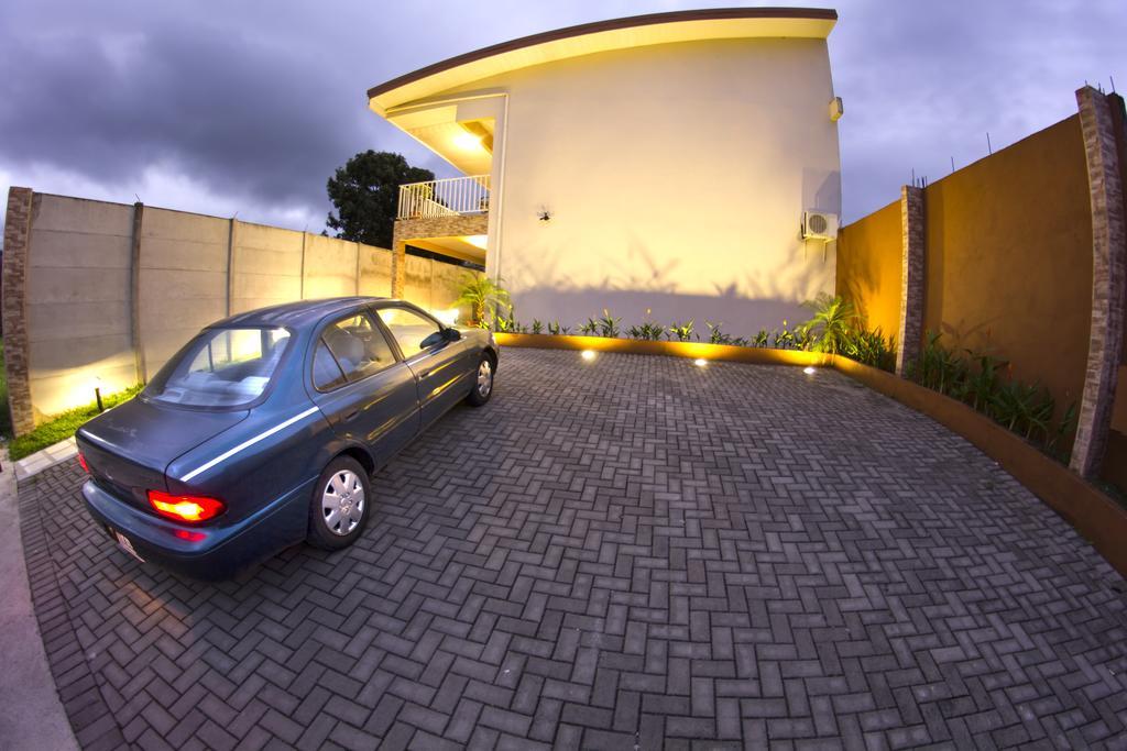 Apartamentos Valle Del Volcan La Fortuna Exteriér fotografie